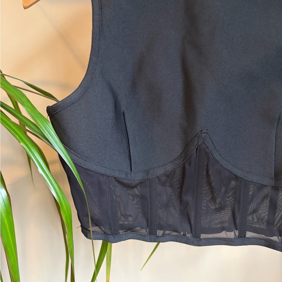 MISSGUIDED corset black crop top - Picture 2 of 4